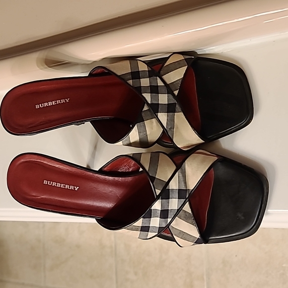 Burberry Shoes - Burberry sandals size 39